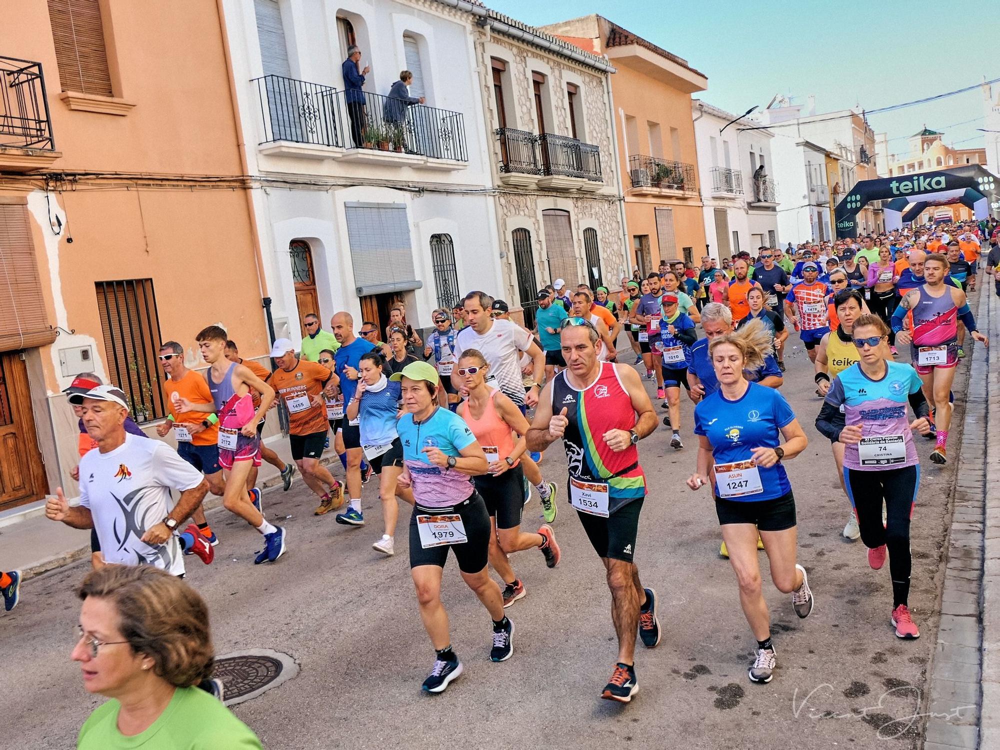 Búscate en la XI Cursa Solidària de Beniarjó