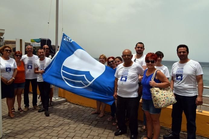 La Bandera Azul ya ondea en Sardina