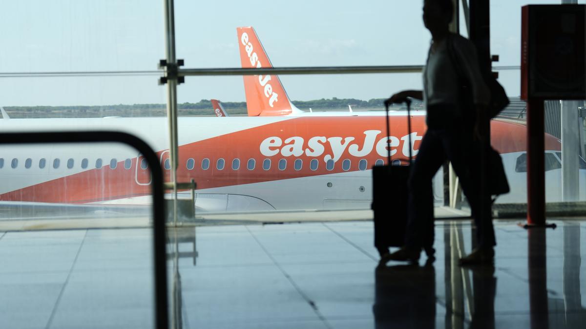 La huelga de Easyjet provoca 16 cancelaciones, seis en Barcelona y otras diez en Mallorca.