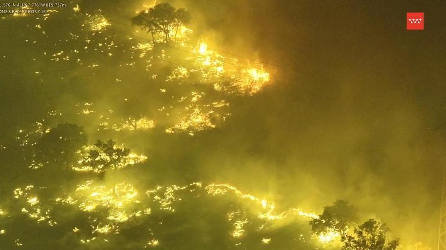 Así trabajan los drones de la Comunidad de Madrid en el incendio de Almorox (Toledo)