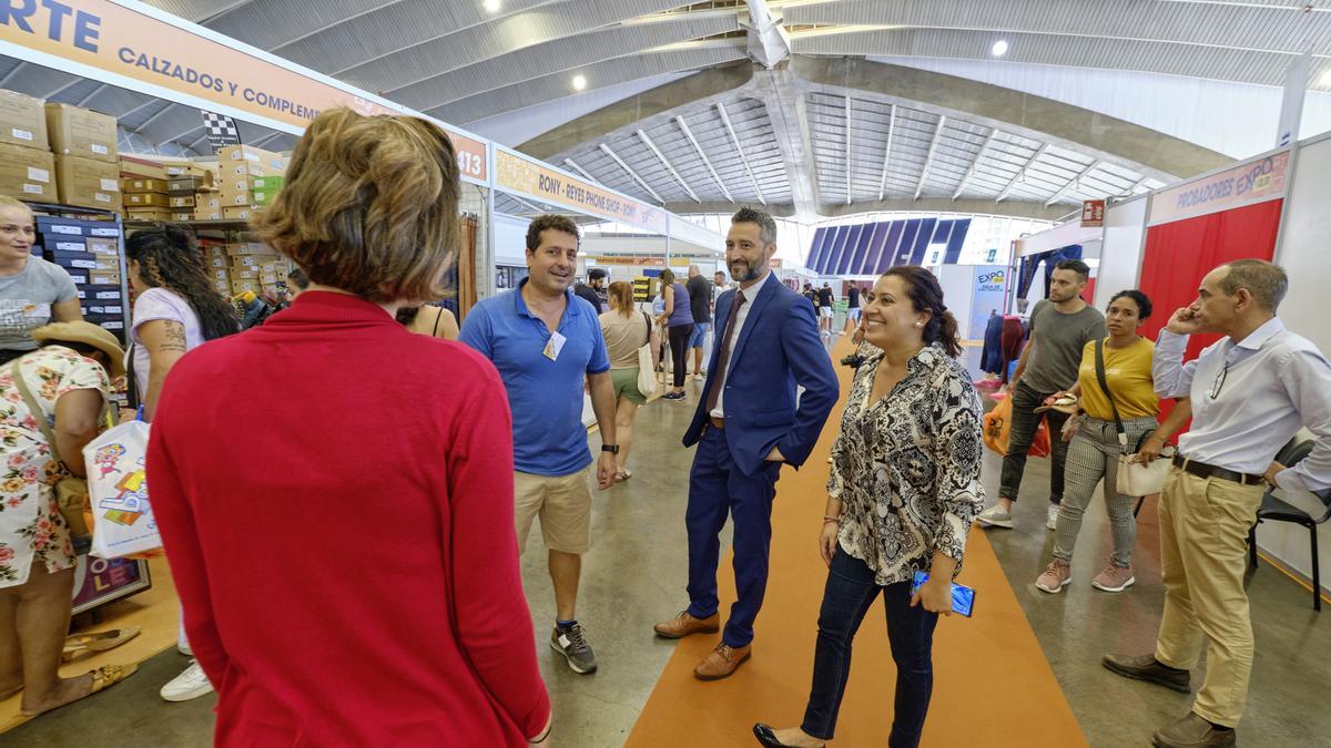 La consejera de Desarrollo Socioeconómico del Cabildo de Tenerife, Carmen Luz Baso, visita Exposaldo