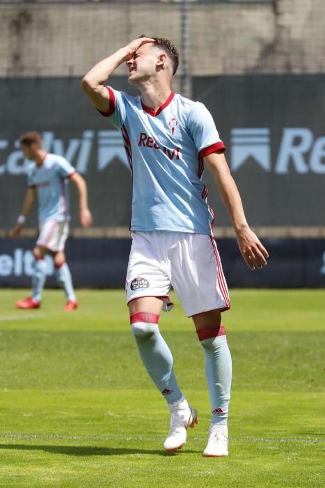 Las mejores imágenes de la semifinal del playoff de ascenso entre el Celta B y el Cartagena en un campo de Barreiro abarrotado.