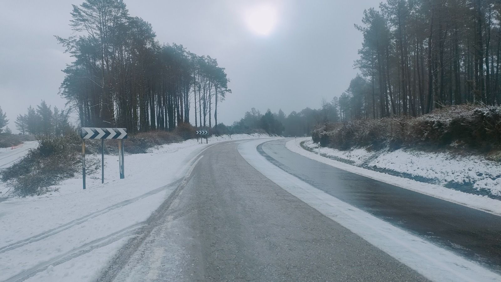 Galicia se tiñe de blanco: nieve, hielo y granizo por toda la comunidad