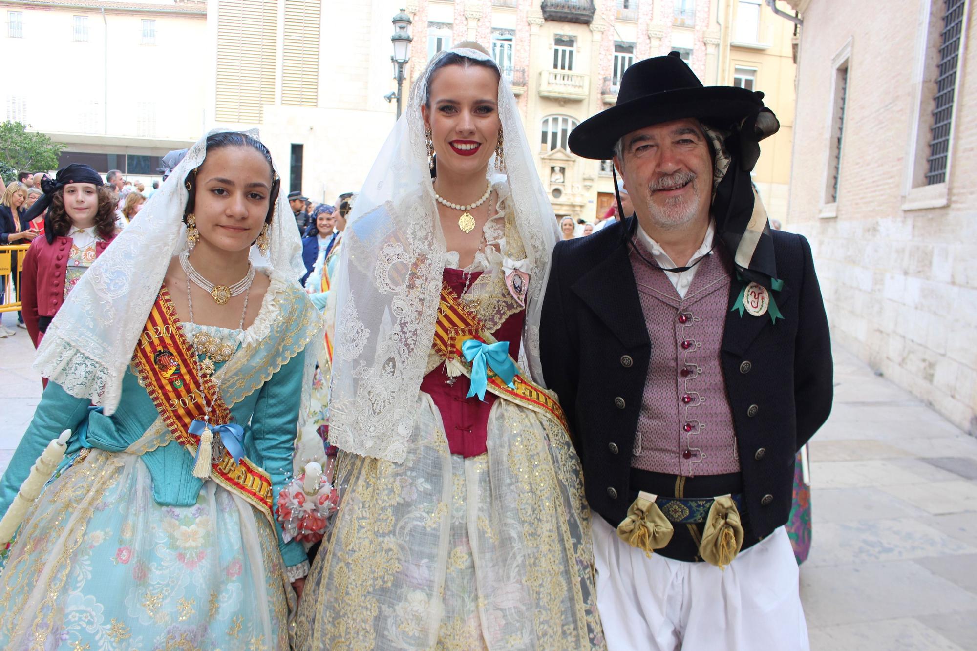 La fuerza de las Fallas en la Procesión de la Virgen (II)