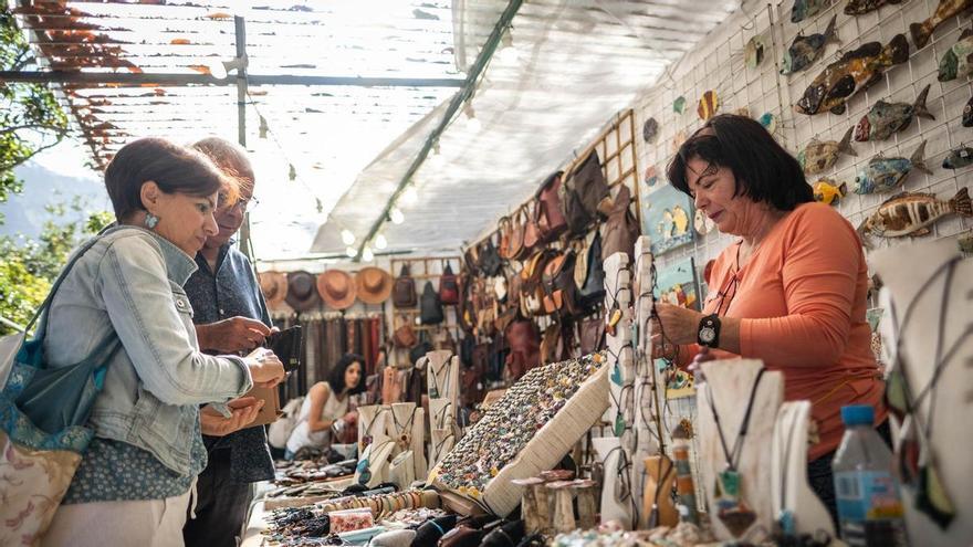 La Orotava’s 41st Pinolere Craft Fair Celebrates Woodworking and Canary Islands Heritage