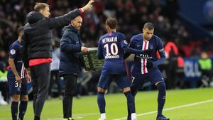 marcosl51038591 psg s neymar  second right  is replaced by teammate kylian m191125184932