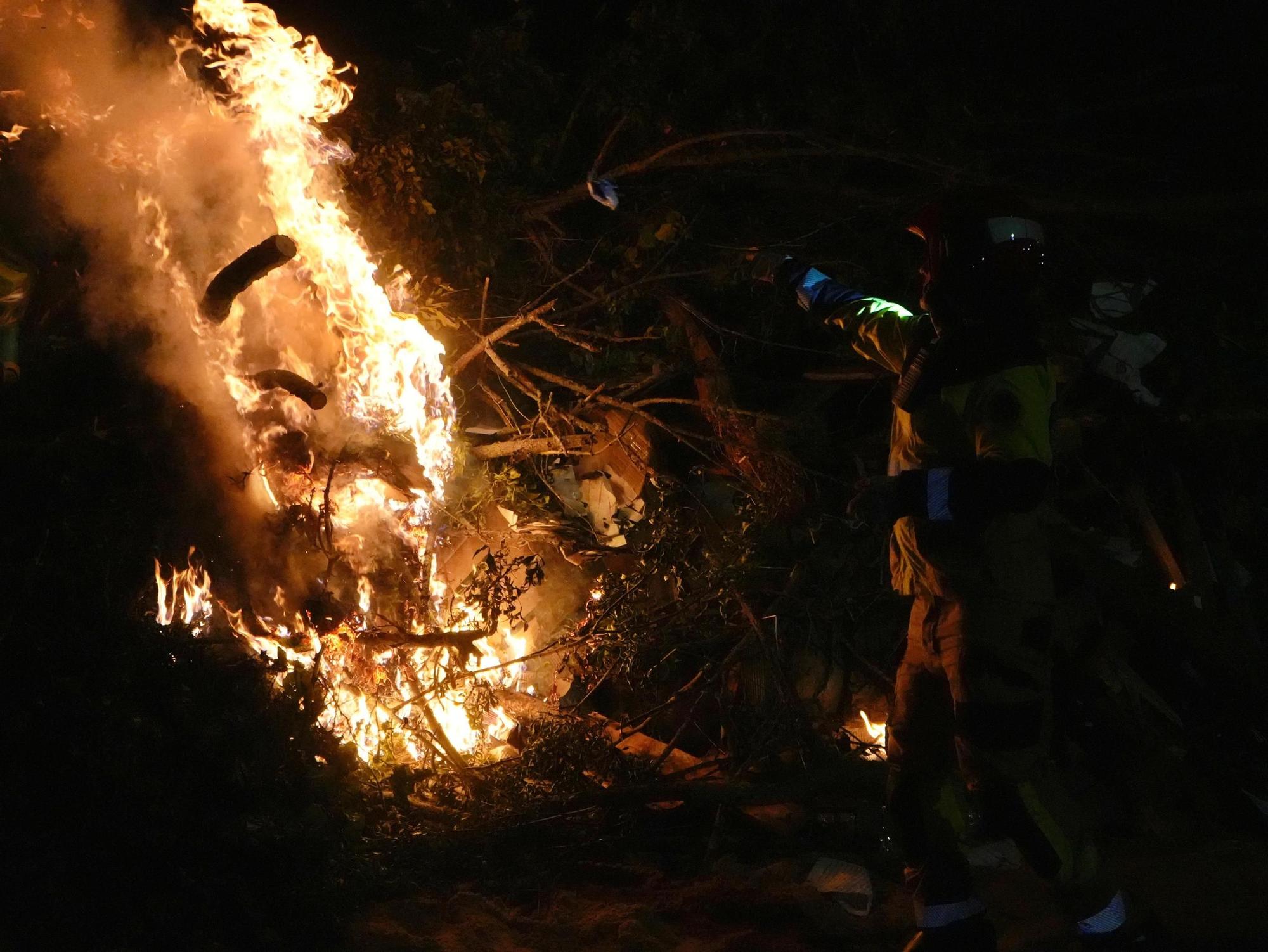 GALERÍA | Así ha transcurrido la hoguera de San Juan en Zamora: adiós a lo malo