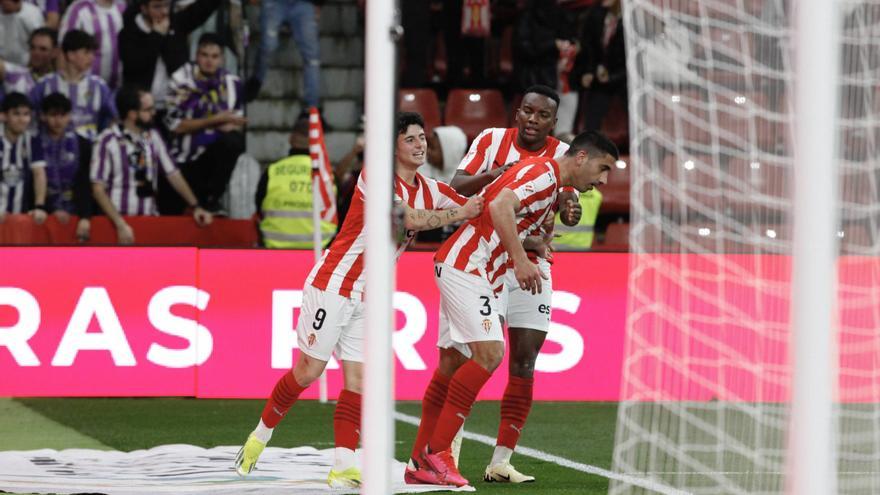 EN IMÁGENES: Partido en El Molinón entre Sporting y Real Valladolid