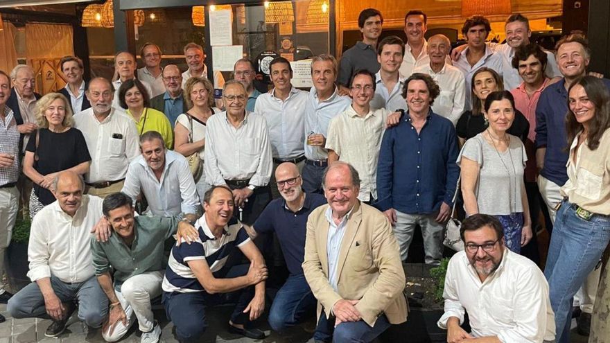 Antiguos alumnos del San Ignacio de Oviedo, en Madrid | CEDIDA A LNE