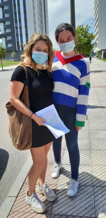 Primer día de la EBAU con mascarilla en Asturias