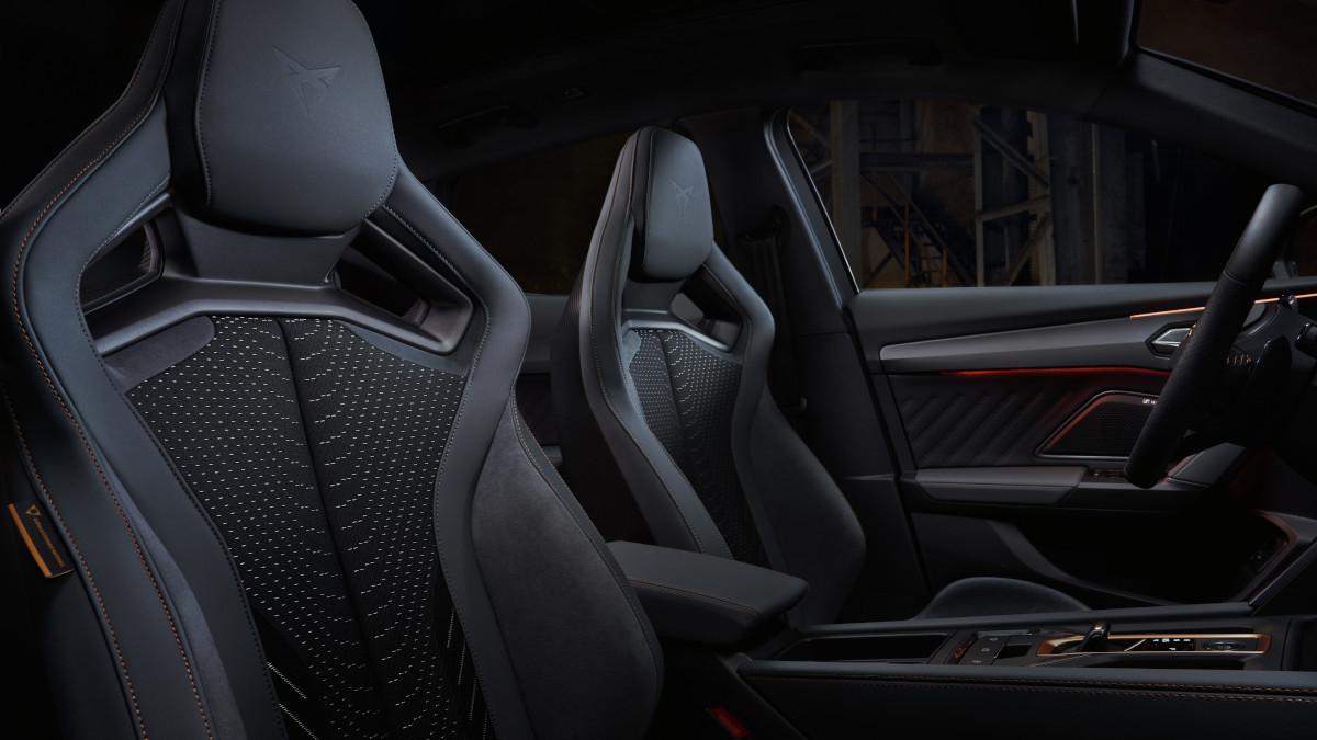 Interior del Cupra formentor VZ5 2026