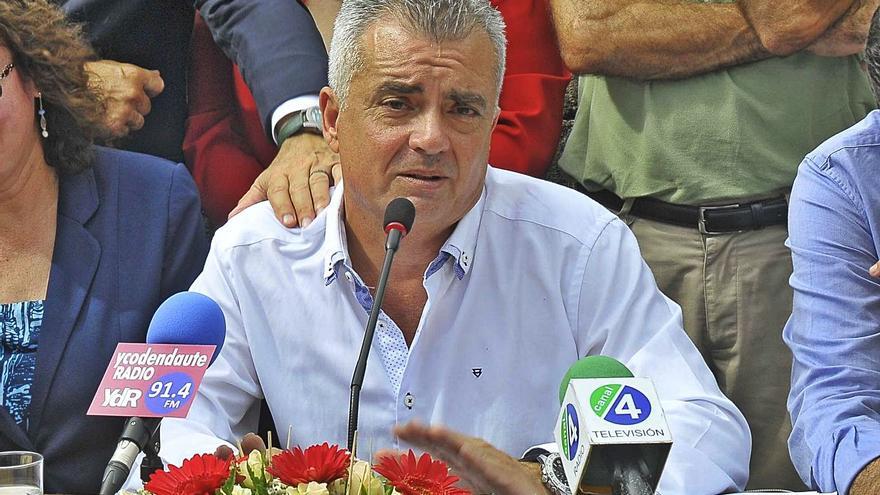 Icod Ex-Mayor, Councilor Cleared of Misconduct Charges