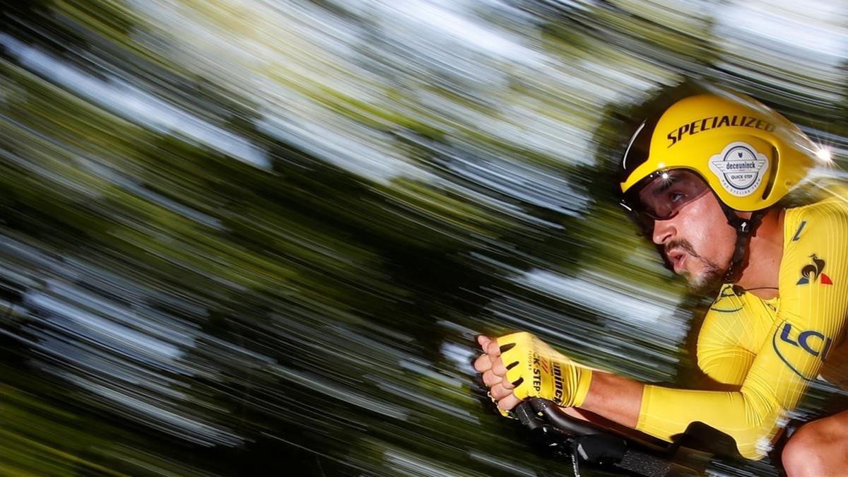 Julian Alaphilippe, durante la contrarreloj.