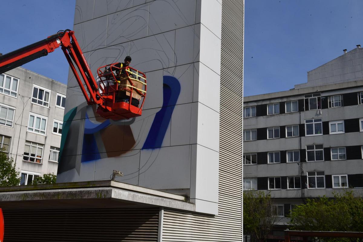 Los nuevos murales de Istmo en A Coruña Los nuevos murales de Istmo en A Coruña