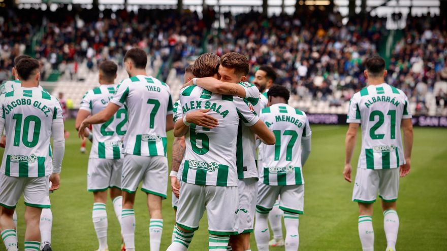 El Córdoba CF hace una manita al Granada en El Arcángel