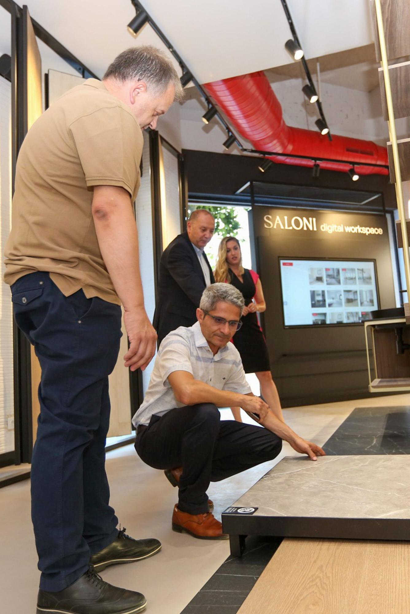 Inauguración de Saloni en Alicante