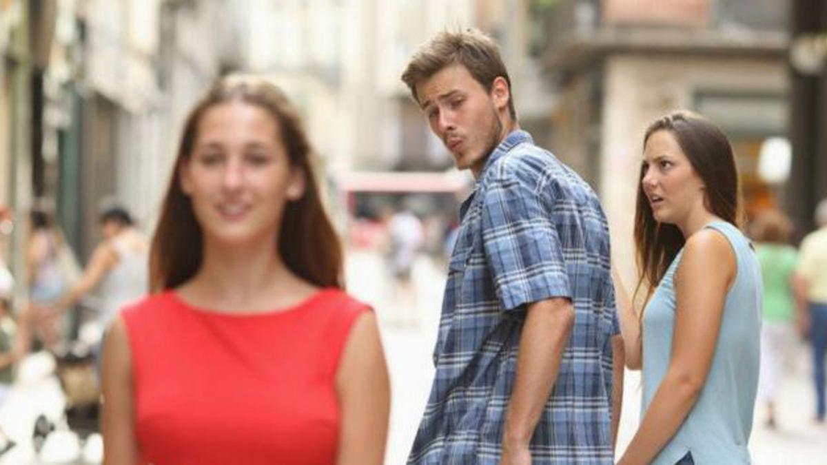 El 'meme' conocido como 'The distracted boyfriend'