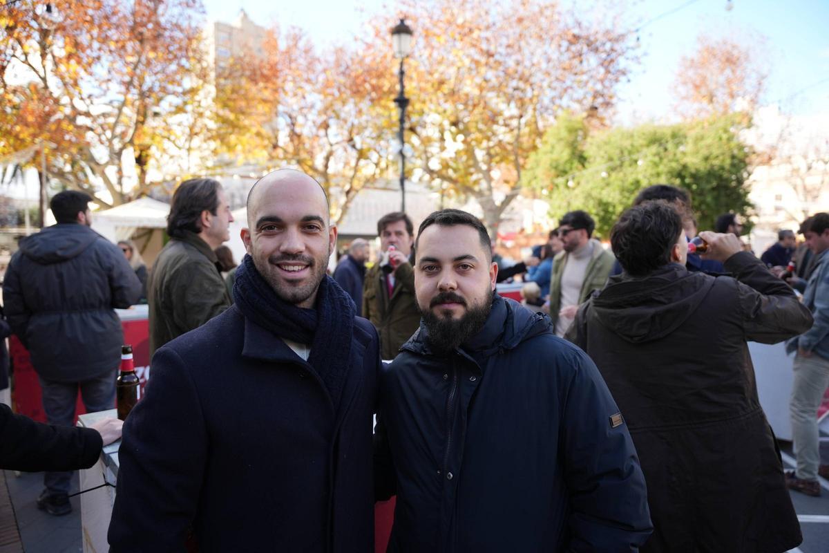 Ambientazo en la Tardebuena de Badajoz, ¡búscate en las fotos!