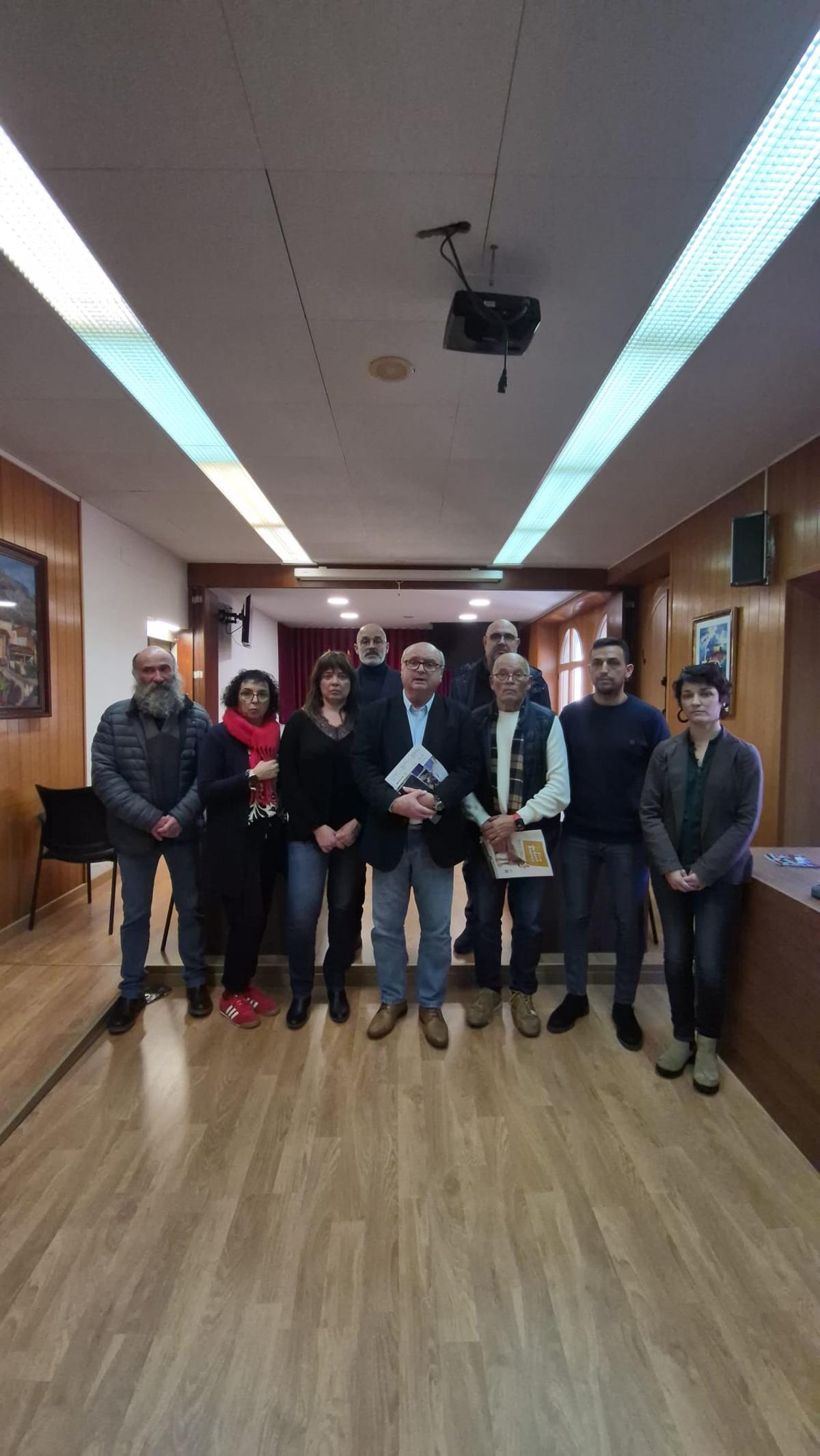 El representants institucionals del BaixTer que van assistir a la reunió.