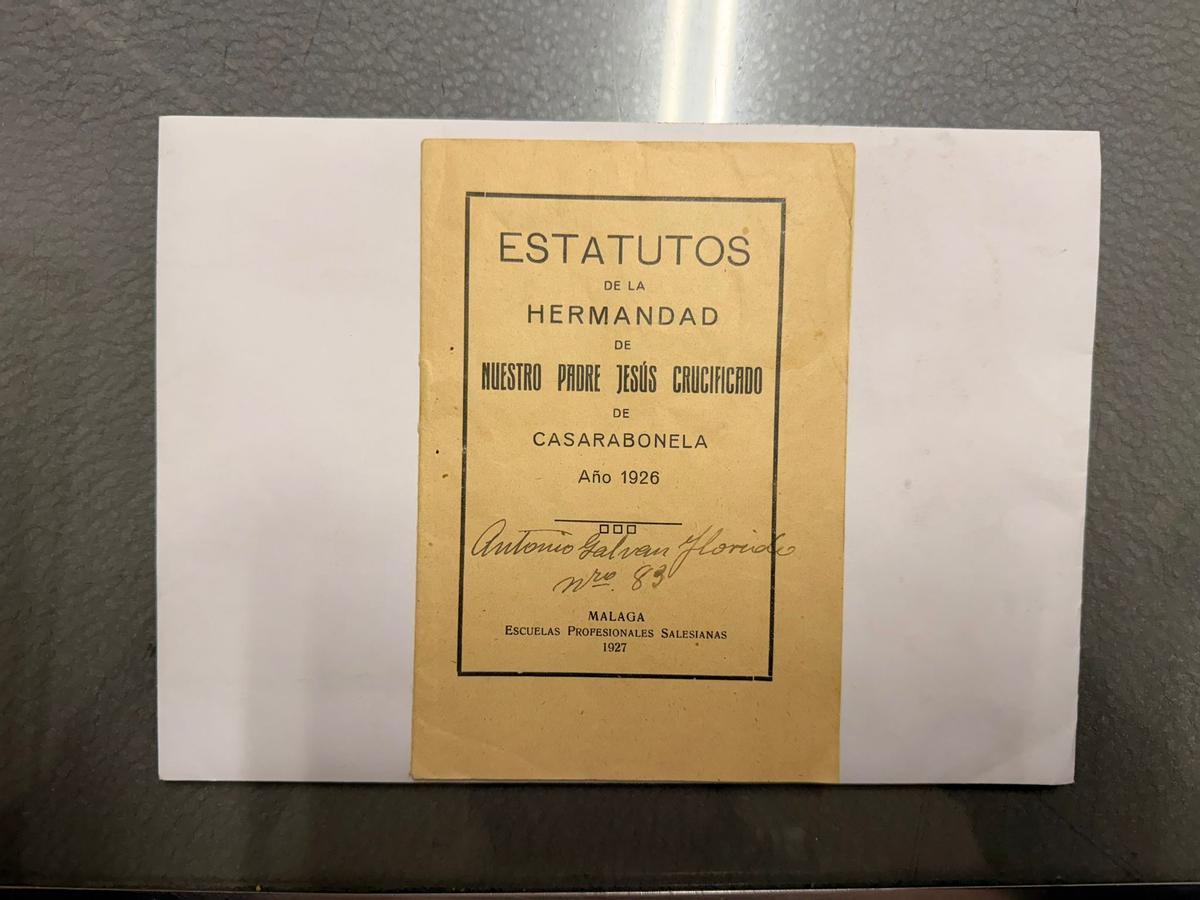 Imagen de los estatutos originales de la Hermandad de Casarabonela.