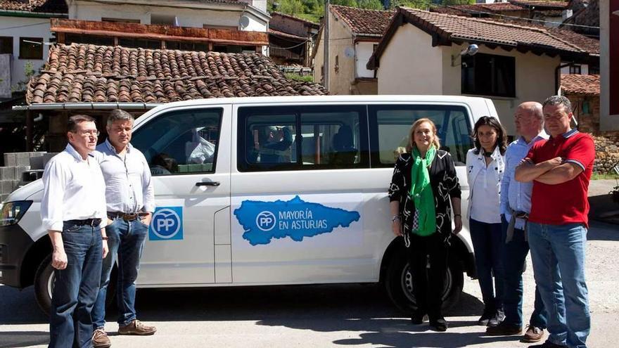 La presentación de la campaña &quot;Mayoría en Asturias&quot;, en Orlé.