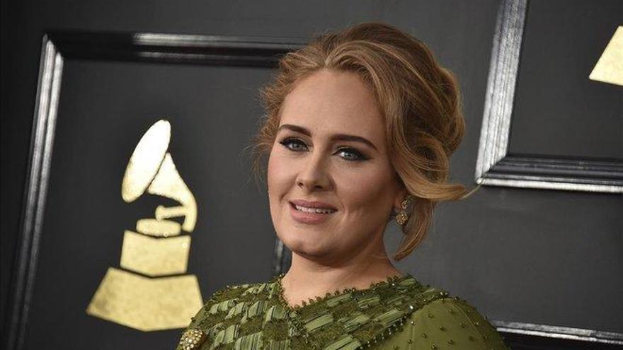 Adele, de campo y playa