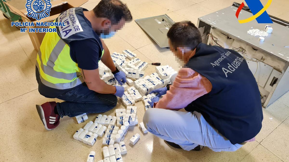 La Policía Nacional encuentra fármacos ilegales dentro de un horno industrial en Getafe