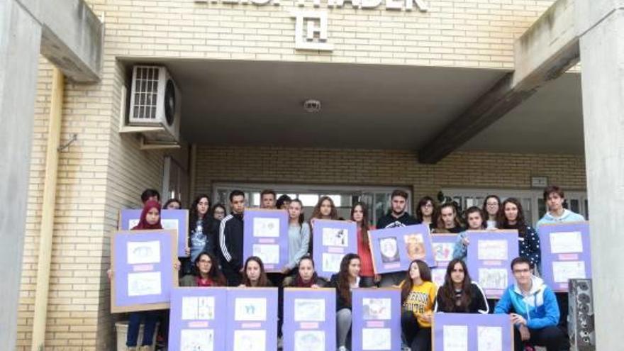 Alumnos de Bachillerato del IES Tháder se suman al Día contra la Violencia de Género