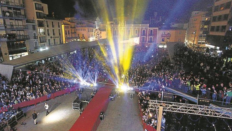 Miles de voces reciben a los Magos con el popular ‘tirorí’