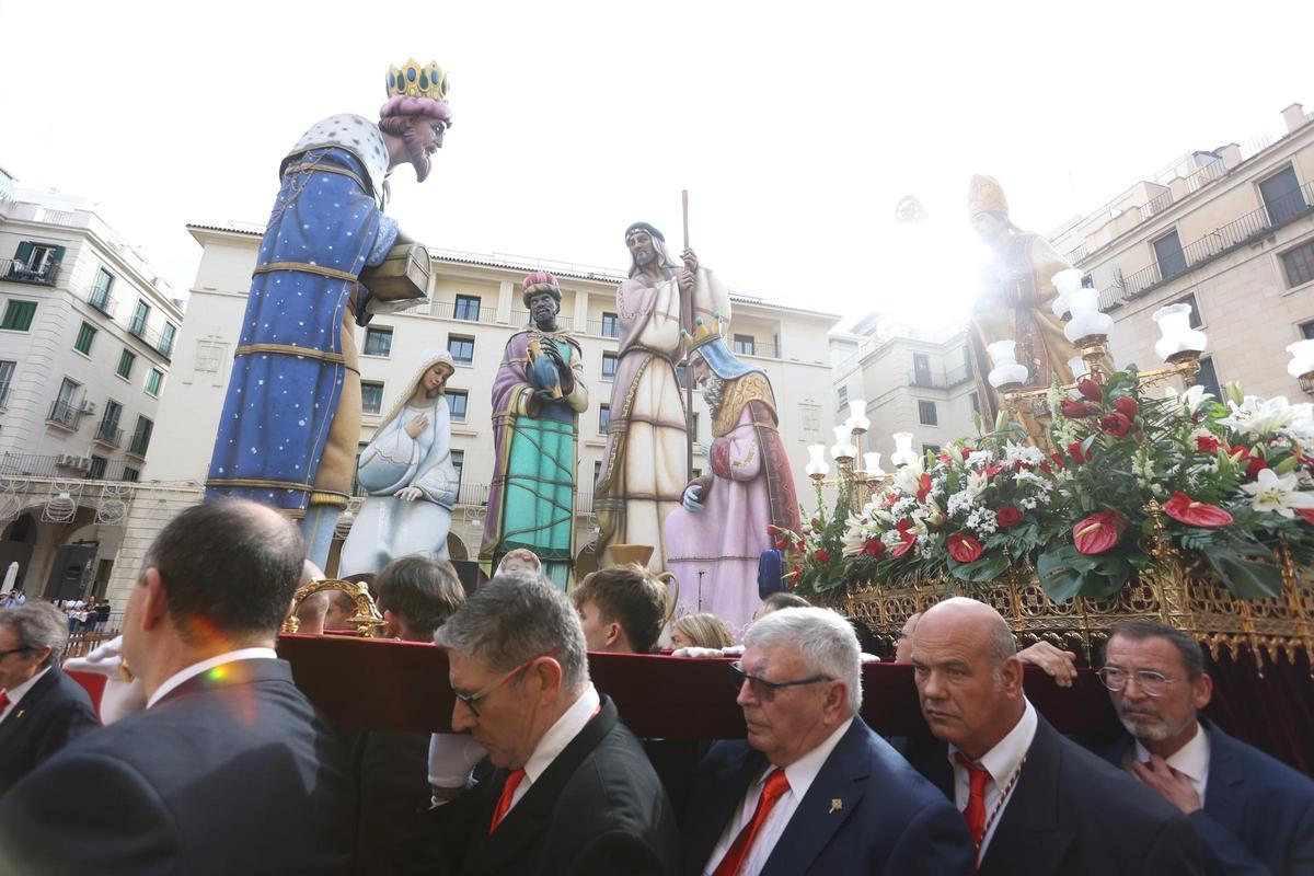 Procesión en Alicante en honor a su patrón, San Nicolás