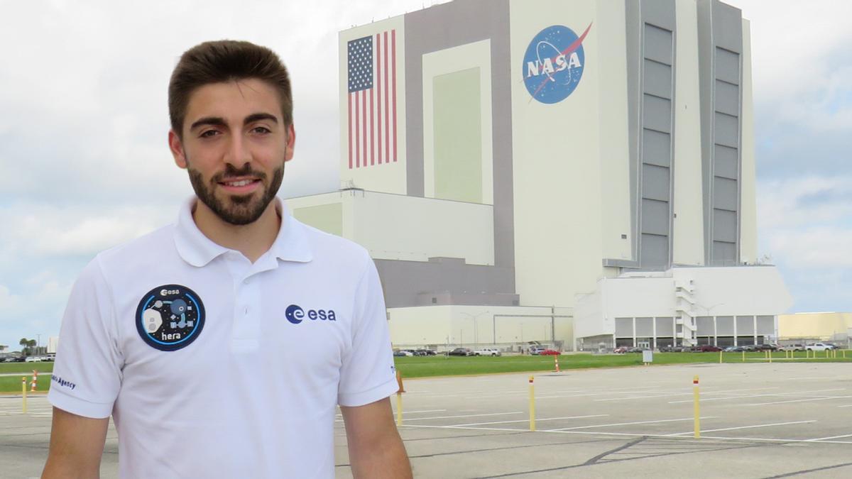 El ingeniero pontevedrés Pablo Sueiro, en el complejo espacial de cabo Cañaveral (EE UU).