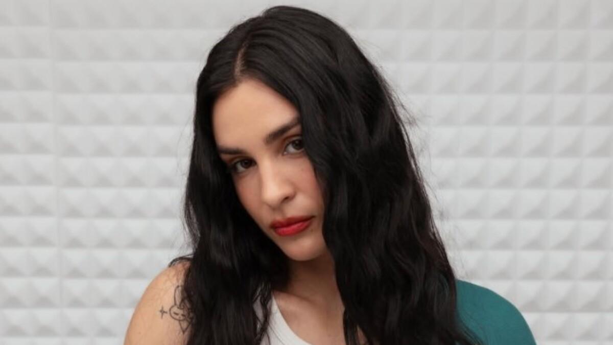 Natalia Lacunza presenta su nuevo disco, N2STAL5IA, un trabajo que incluye singles como Otro culito, Apego feroz y Un castigo.