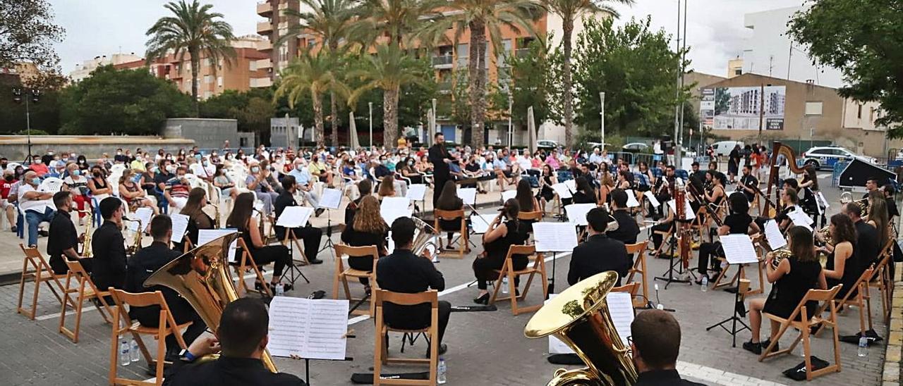 La Jove Banda Simfònica de la FSMCV torna a l’activitat amb els concerts de Navajas, Muro i Sant Joan d’Alacant