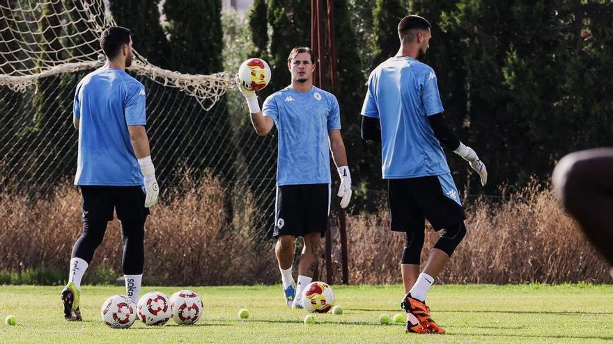 El Hércules renueva a Sandro Blazic