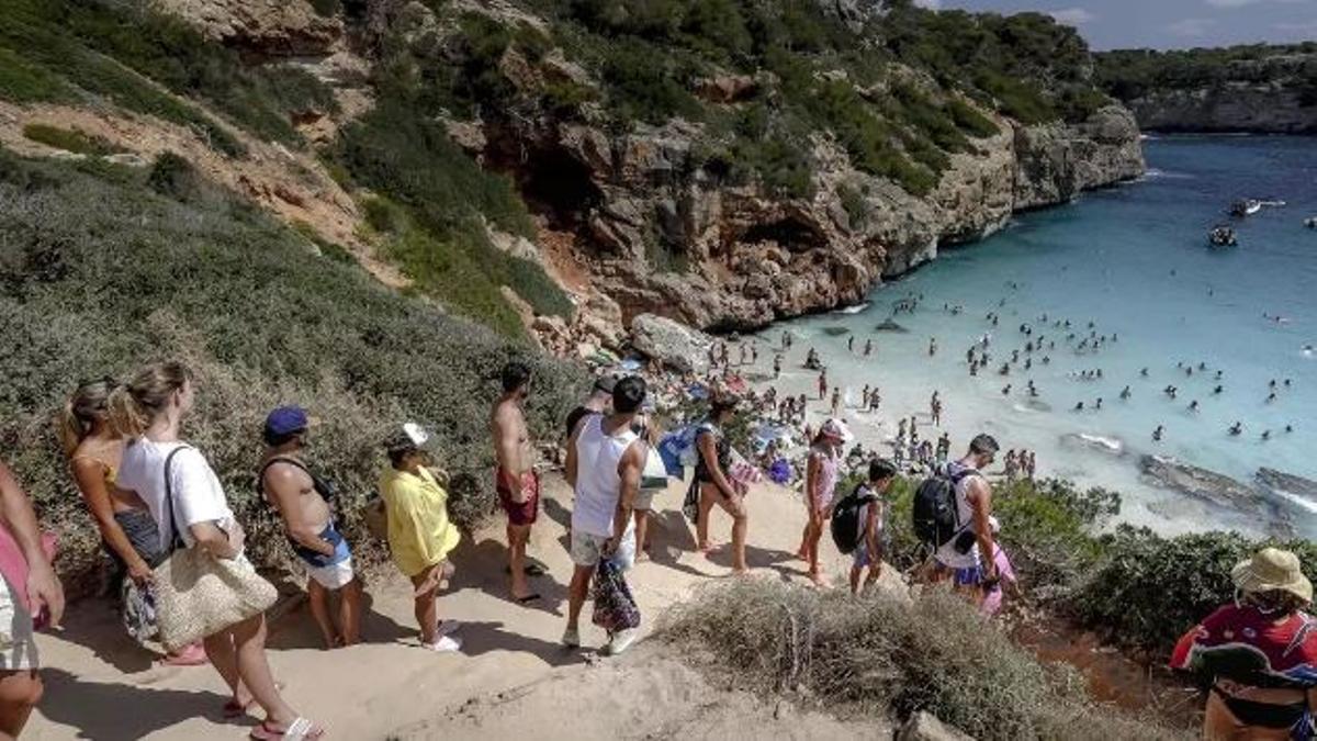 Una cala de Baleares en verano