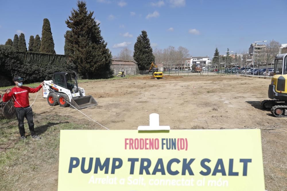 Frodeno construeix un «pump track» a Salt