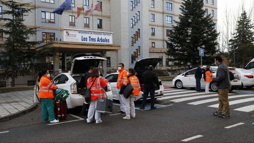 Transporte de las vacunas en taxi en Zamora.