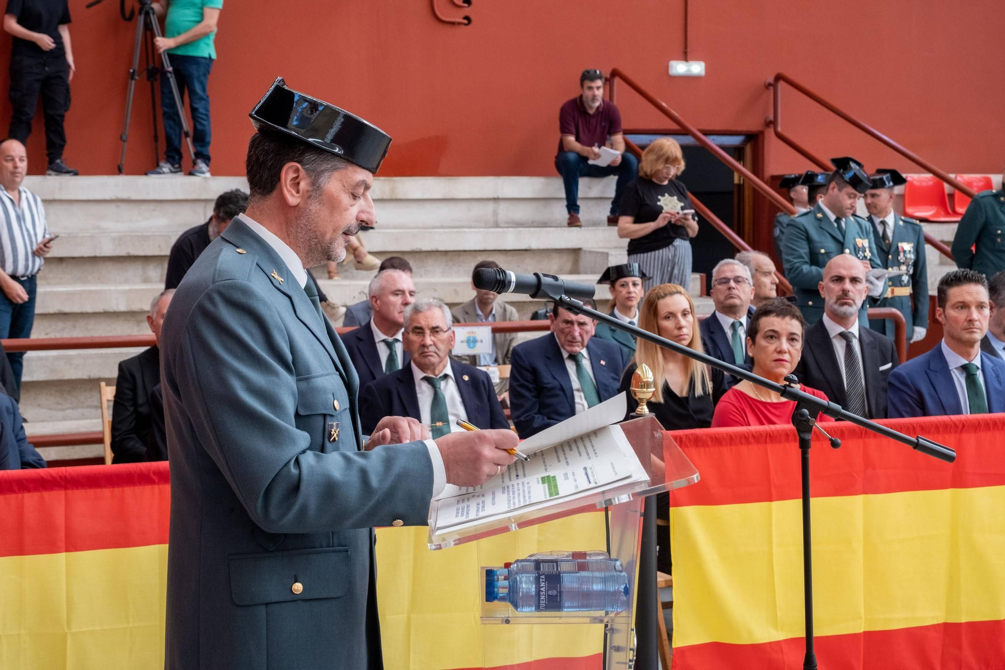 EN IMÁGENES: Así fueron los actos en Oviedo del 179 aniversario de la Guardia Civil