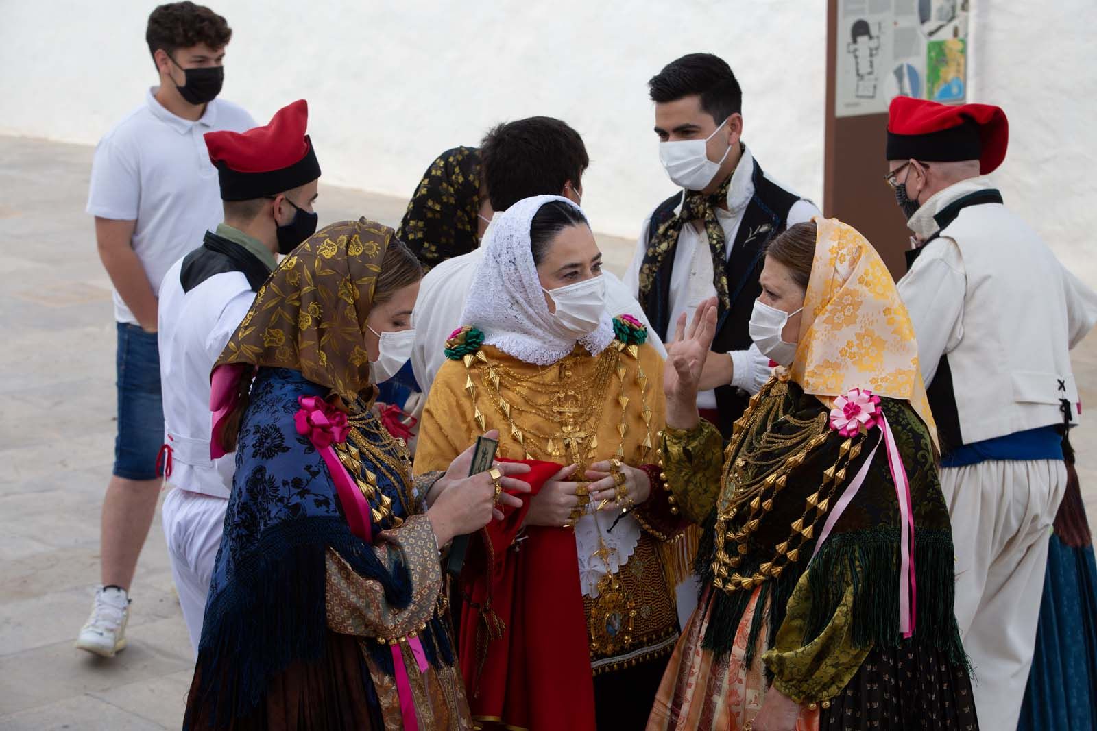 Santa Eulària celebra «un poquito» el ‘Anar a maig’