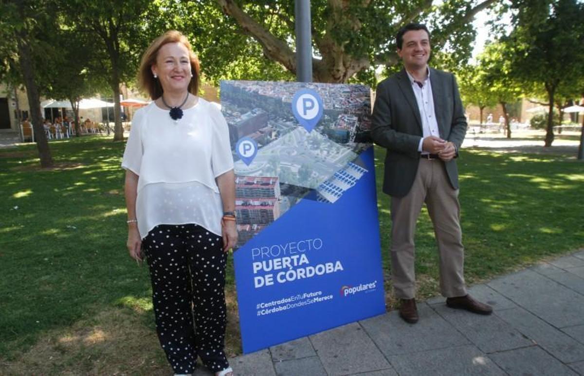 Bellido anuncia un proyecto para dotar de 720 plazas de aparcamiento el centro de Córdoba