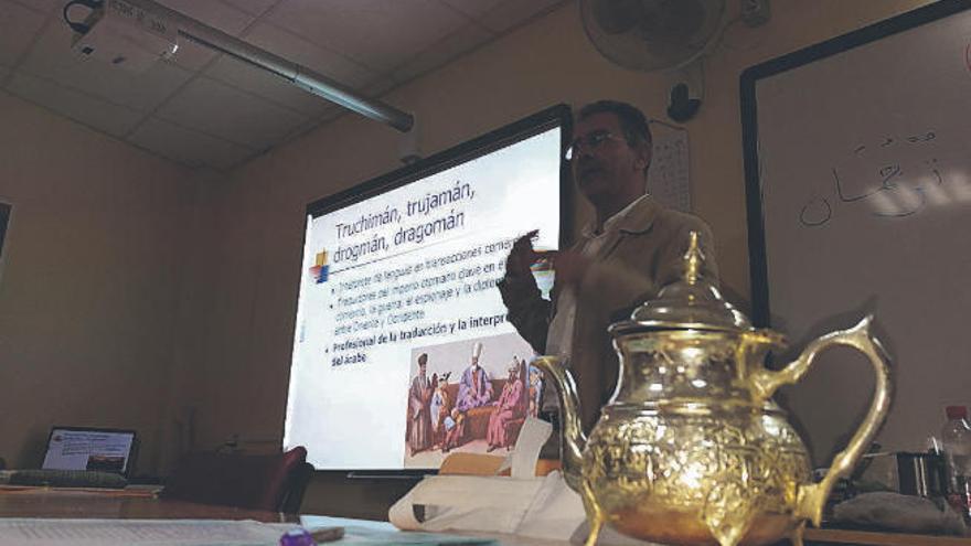 Imagen correspondiente a las jornadas culturales de árabe en la Escuela Oficial de Idiomas de Santa Cruz de Tenerife.