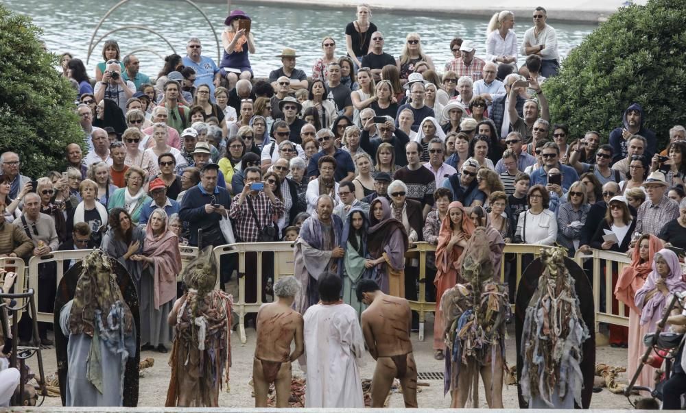 Vía Crucis en la Seu