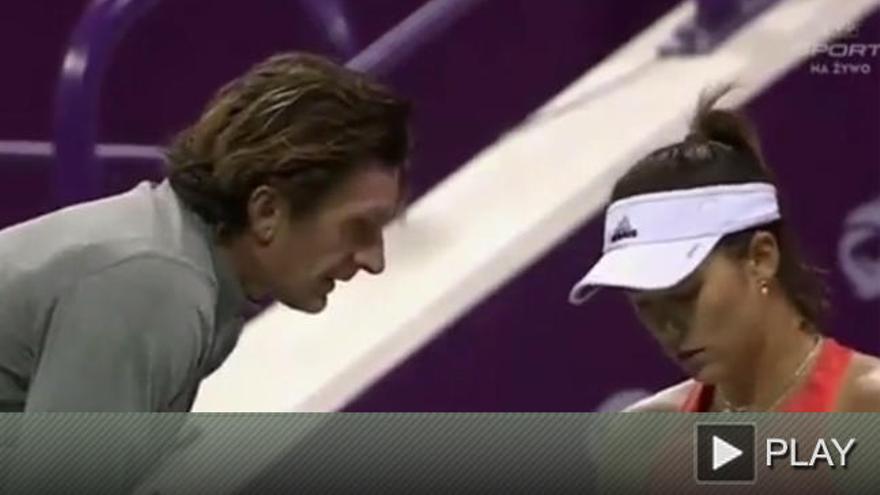 Muguruza pierde los papeles con su entrenador en pleno partido