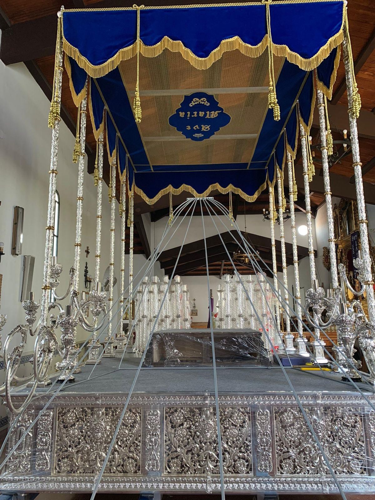 Palio de nuestra señora de la Misericordia de las Tres Caídas.