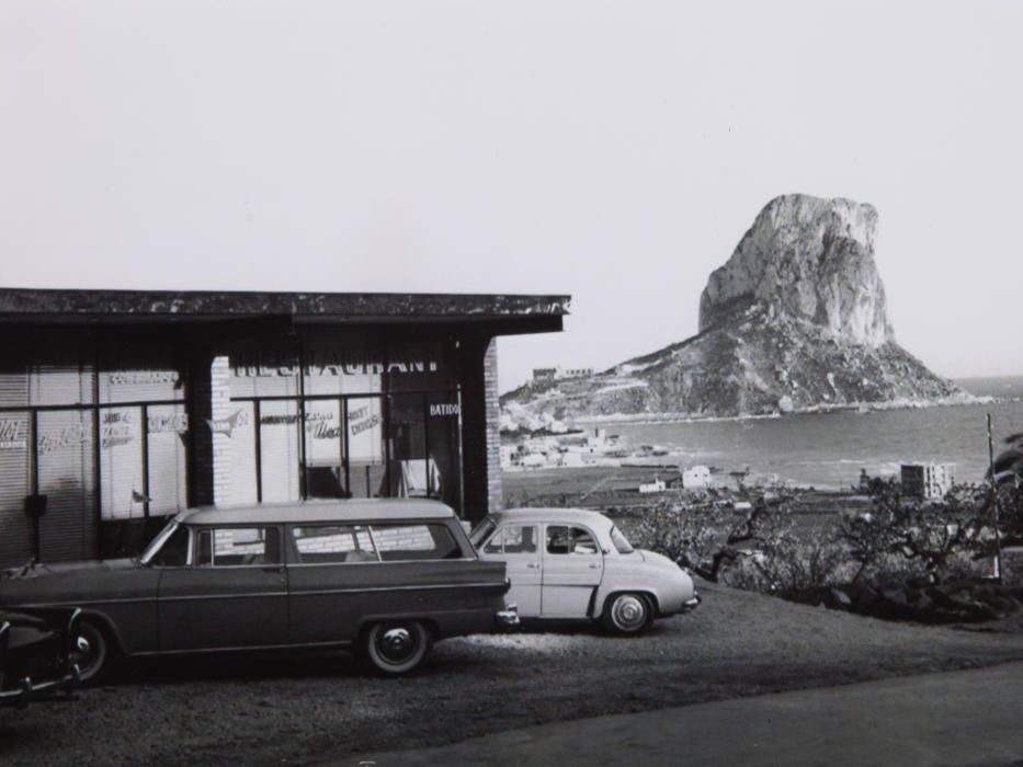 Admirar Calp en blanco y negro