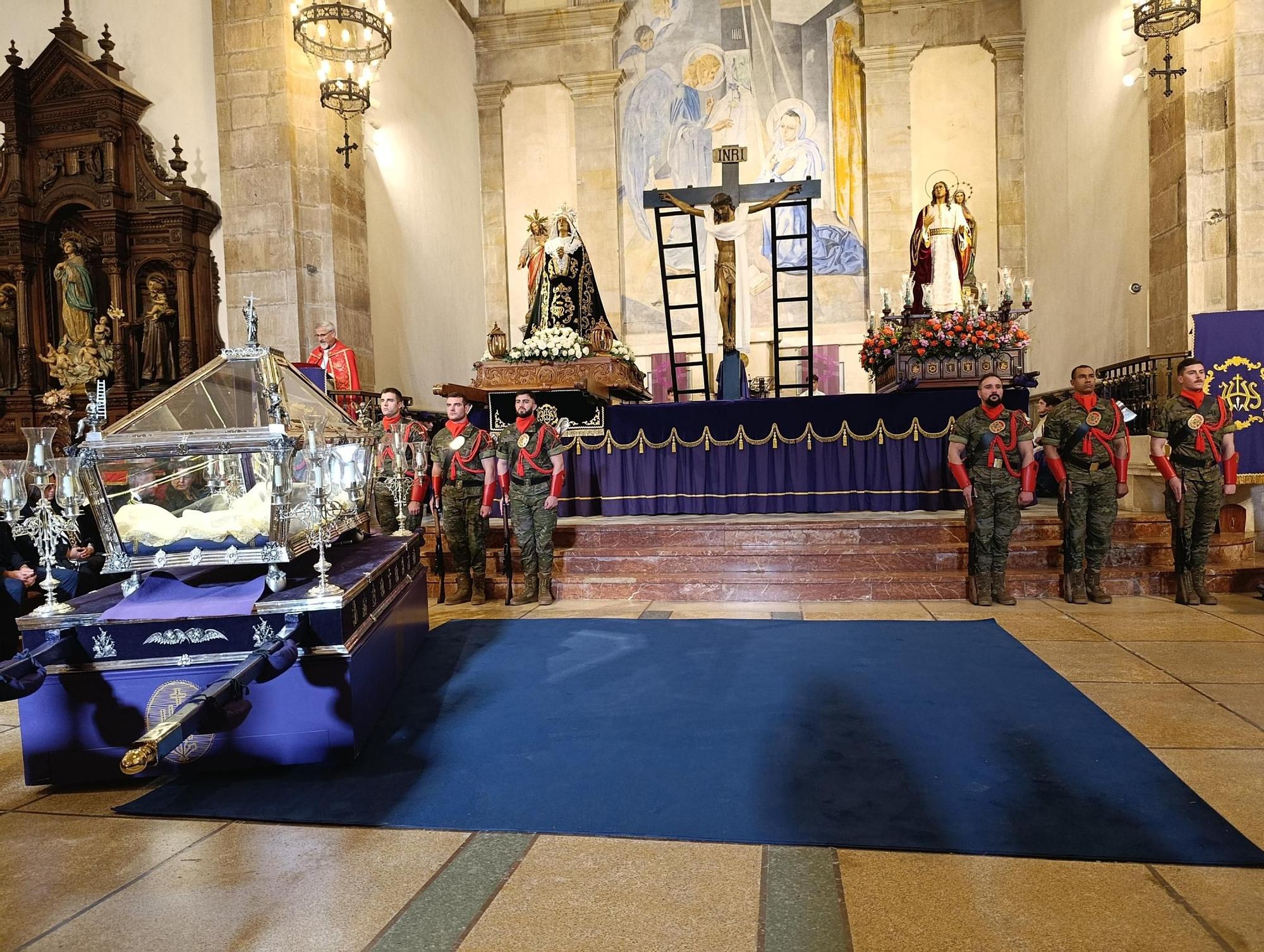 El Sermón del Desenclavo y el Santo Entierro, en imágenes