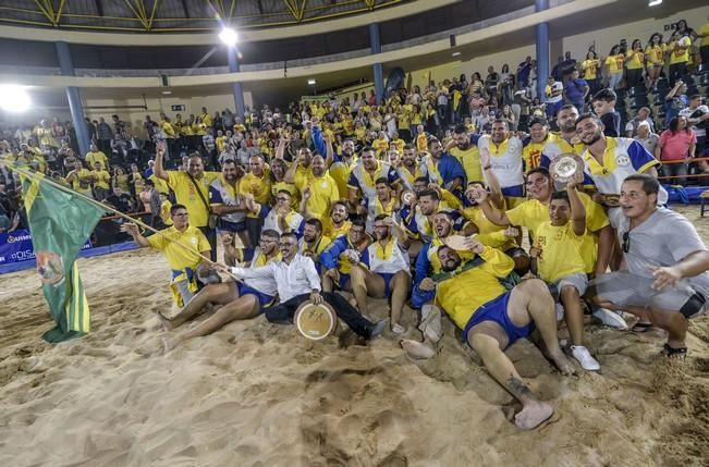 07/07/2017. ARUCAS. Final de la lucha corrida entre Unión Gáldar y Maninidra. Campeón el Club de Lucha Unión Gáldar.