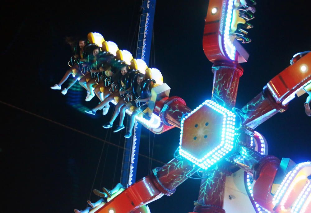 Noche del jueves en el Real de la Feria