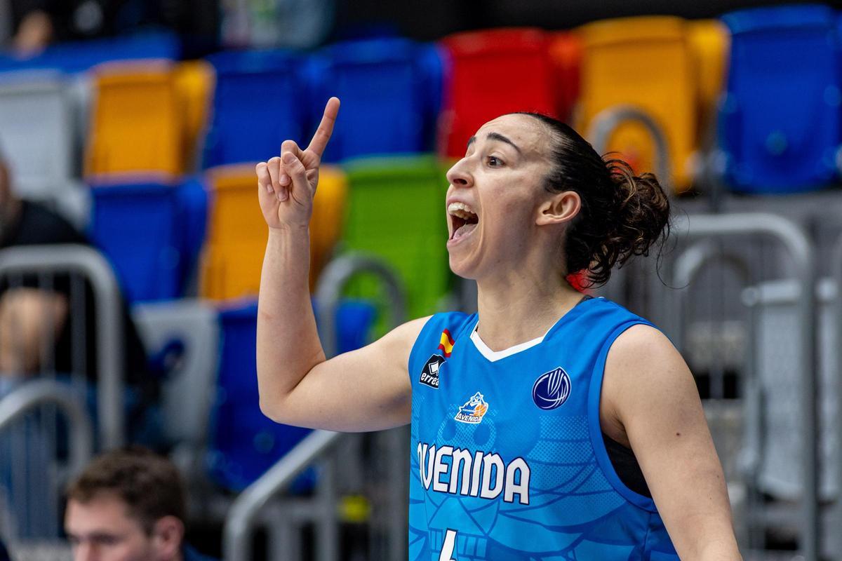 Silvia Domínguez, en su etapa en el Perfumerías Avenida, también trabajó antes con Javier Torralba.