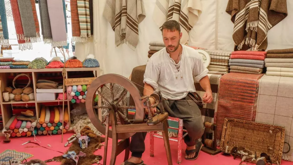 Zaragoza regresa a la época medieval con la inauguración del Mercado de las Tres Culturas